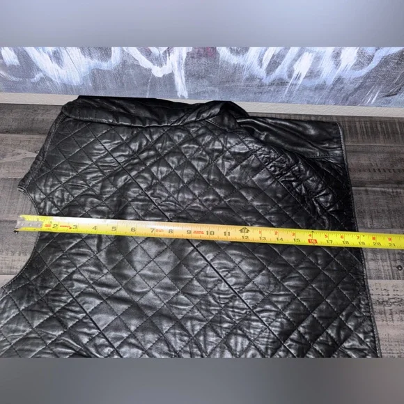 Caroline Moore black quilted leather jacket with gold-toned buttons SZ 10 - Picture 9 of 16